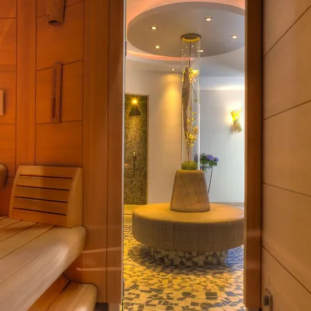 Hotel Flair Nieder 3*